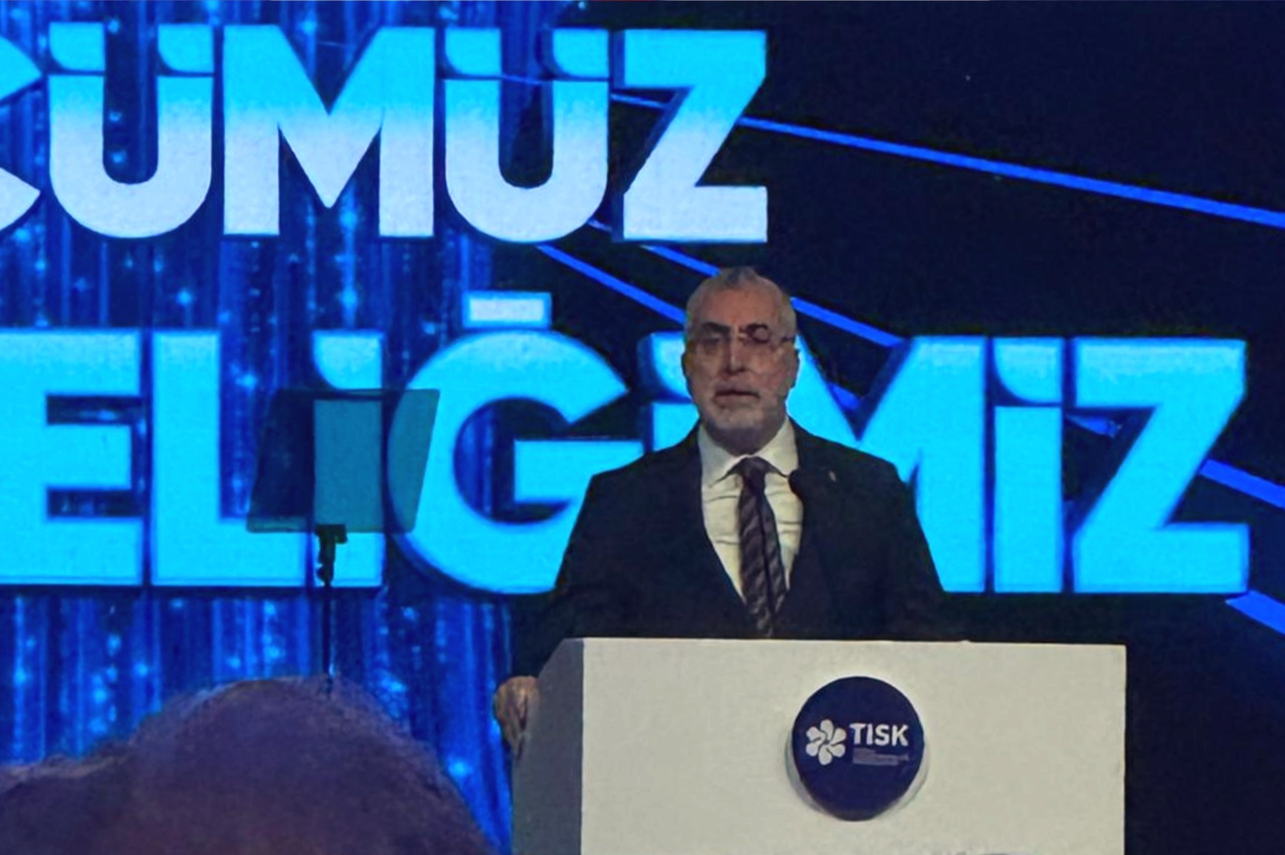 TTYD olarak Başkanımız Sayın Oya Narin ve Genel Sekreterimiz Sayın Dr. Öykü Korkmaz ile birlikte, Türkiye İşveren Sendikaları Konfederasyonu (TİSK) tarafından düzenlenen iki önemli programa katılım sağladık. 1